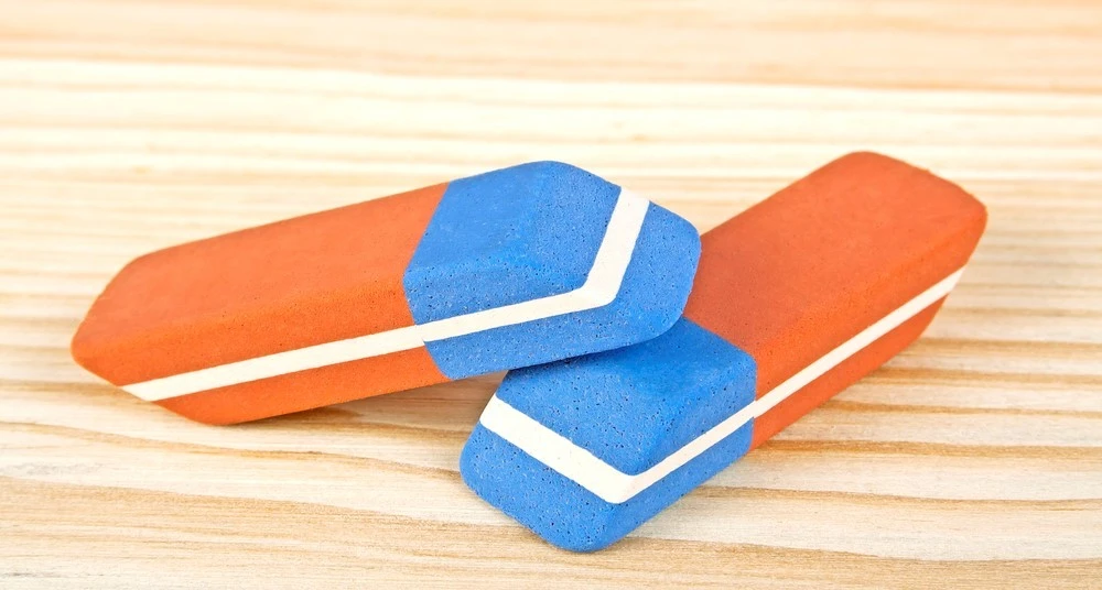 مقایسه و تفاوت پاک کن خمیری با پاک کن های معمولی