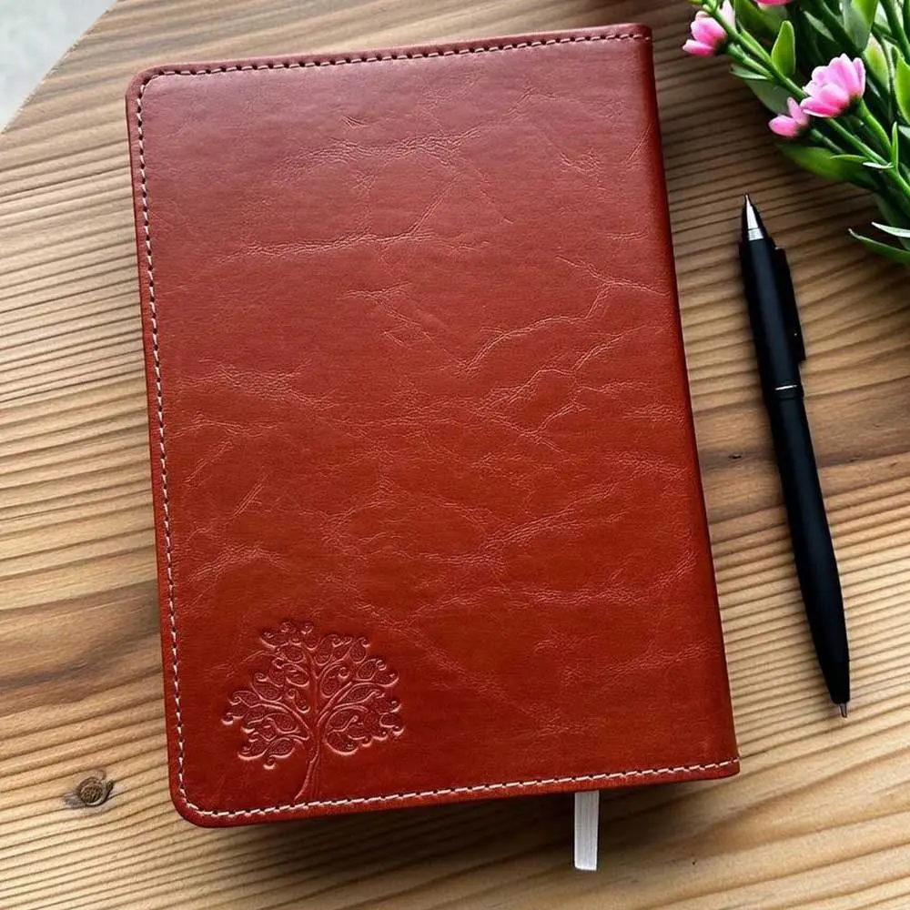 سررسید سال 1405 چرمی (وزیری) پنج شنبه و جمعه با هم چاپ دو رنگ