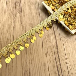 نوار یراق مدل تاجی پولک آویز کوچک طلایی با طول 1 متر