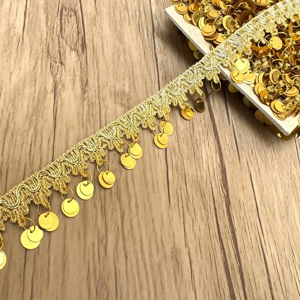 نوار یراق مدل تاجی پولک آویز کوچک طلایی با طول 1 متر